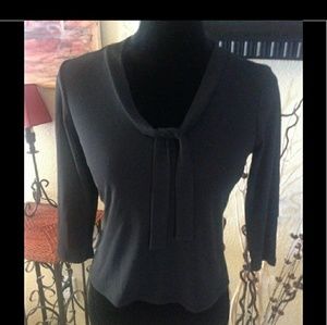 BEAUTIFUL& CLASSY BANANA REPUBLIC BLOUSE😘😘